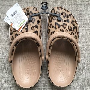 🐆BRAND NEW Leopard CROCS